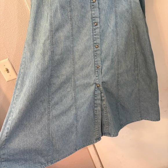 Vintage Denim Maxi Dress Long Line Pearl Snap Buttons Cowgirl Chambray Cottage - Picture 2 of 12